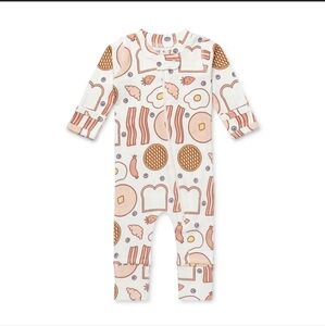 Monica + Andy Baby One-Piece Coverall NEW newborn